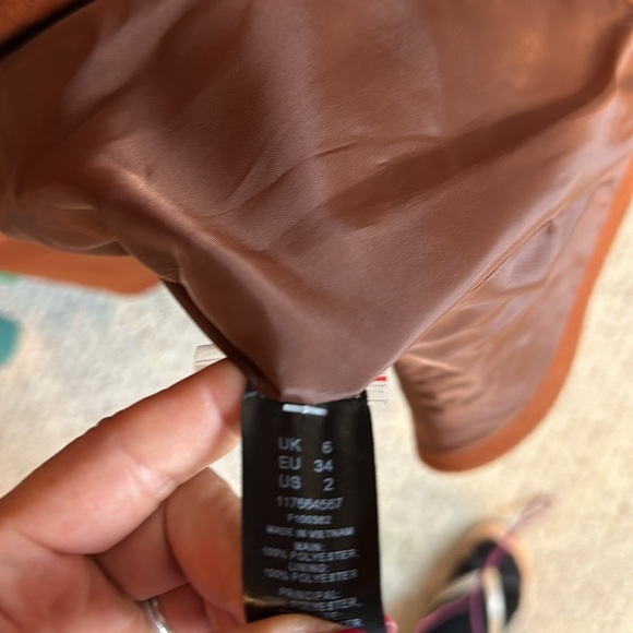 Unbranded brown long coat size 2 - Picture 2 of 3